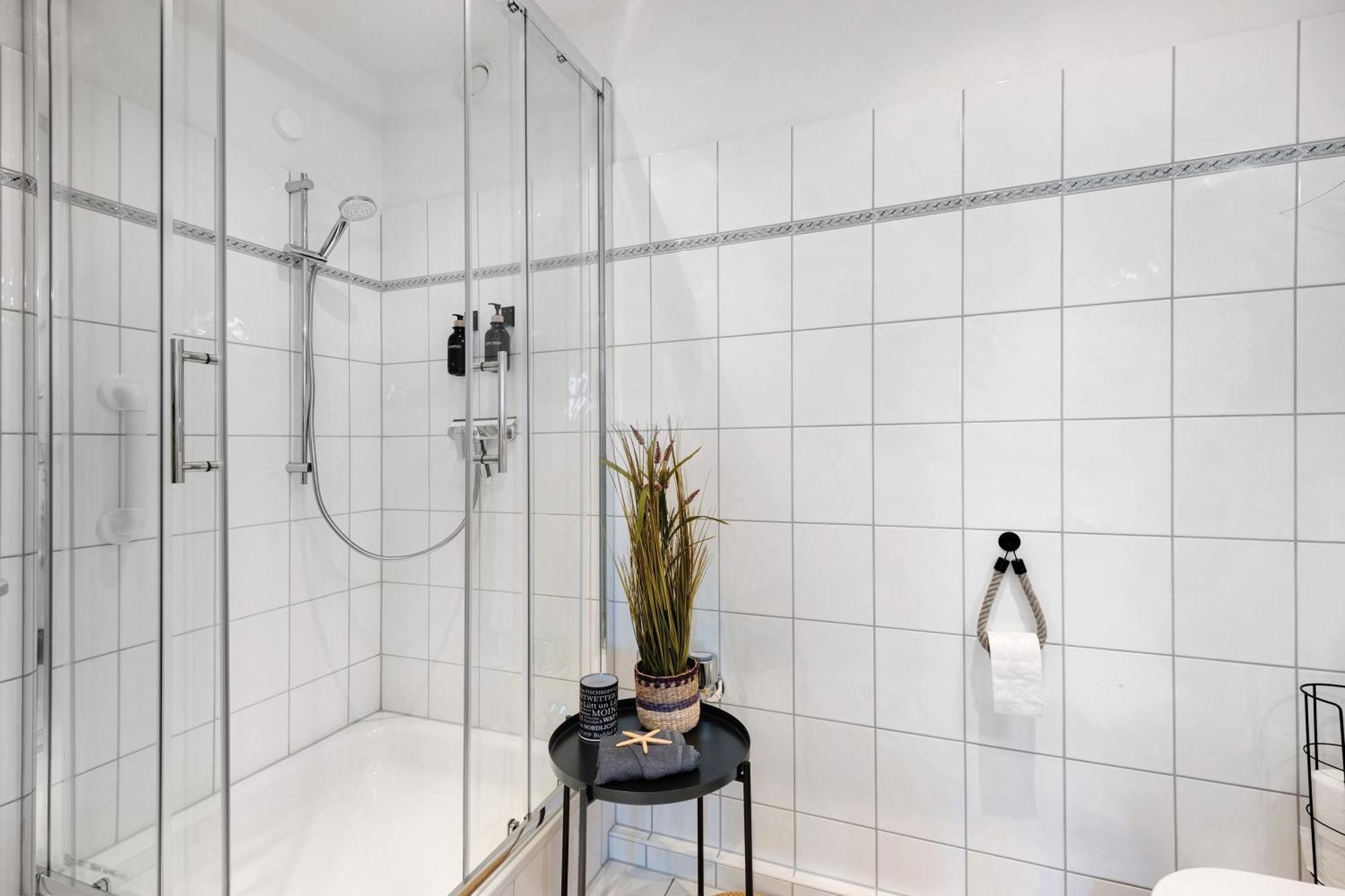 Ferienwohnung Clara Бремергафен Екстер'єр фото